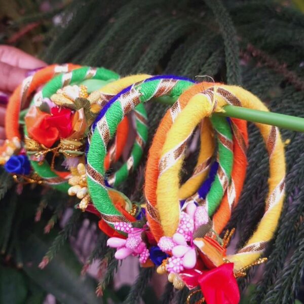 Bangles haldi kumkum