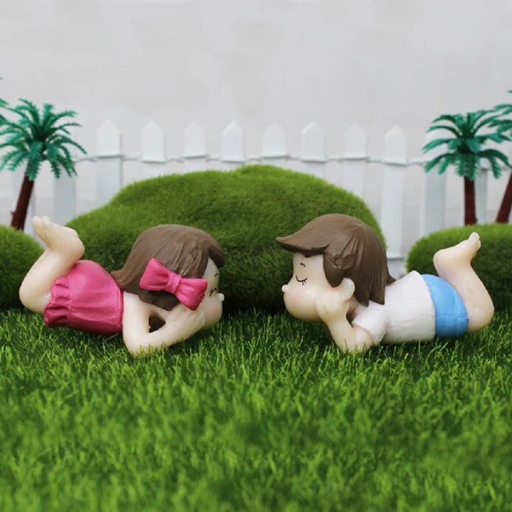 Love by the garden couple miniature