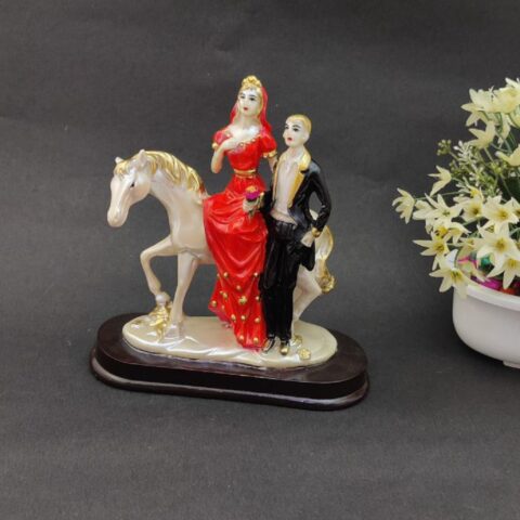 Romantic Couple in horse | Gifts for valentine, lover, wife | Birthday Gift for Girls Friend for Wife