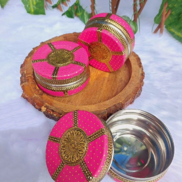 Rajwadi Oxidised Wooden Meenakari Handicrafts Design Tray with 6 Glass Gift  Set | e return gifts