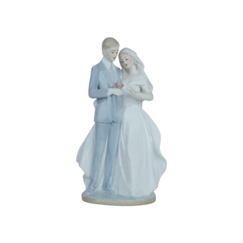 Victorian Couple Fine Porcelain | Gift for lovers | Love Couple Statue for Valentine Gift / Gift for Girls Friend / Gifts for Couple