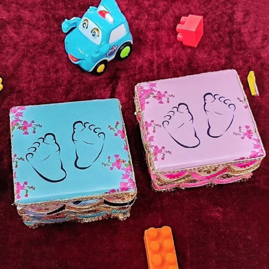 baby-shower-gift-box-prashaa-return-gifts