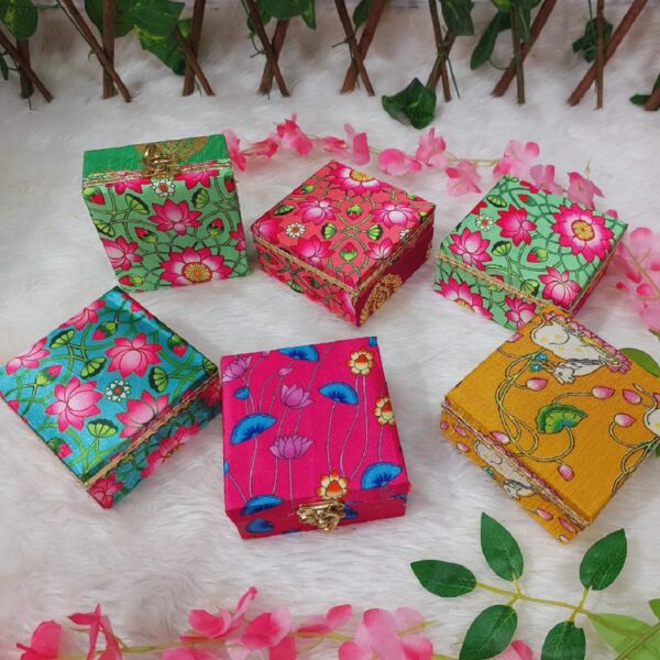 Pichwai Gift boxes - Prashaa Return Gifts