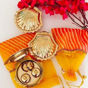 Brass Sindoor Dibbi in Shell Pattern Brass Sindoor Dibbi in Shell Pattern