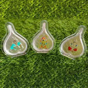 Paan Shape Silver Foil Finish Photo Stands Paan Shape Silver Foil Finish Photo Stands
