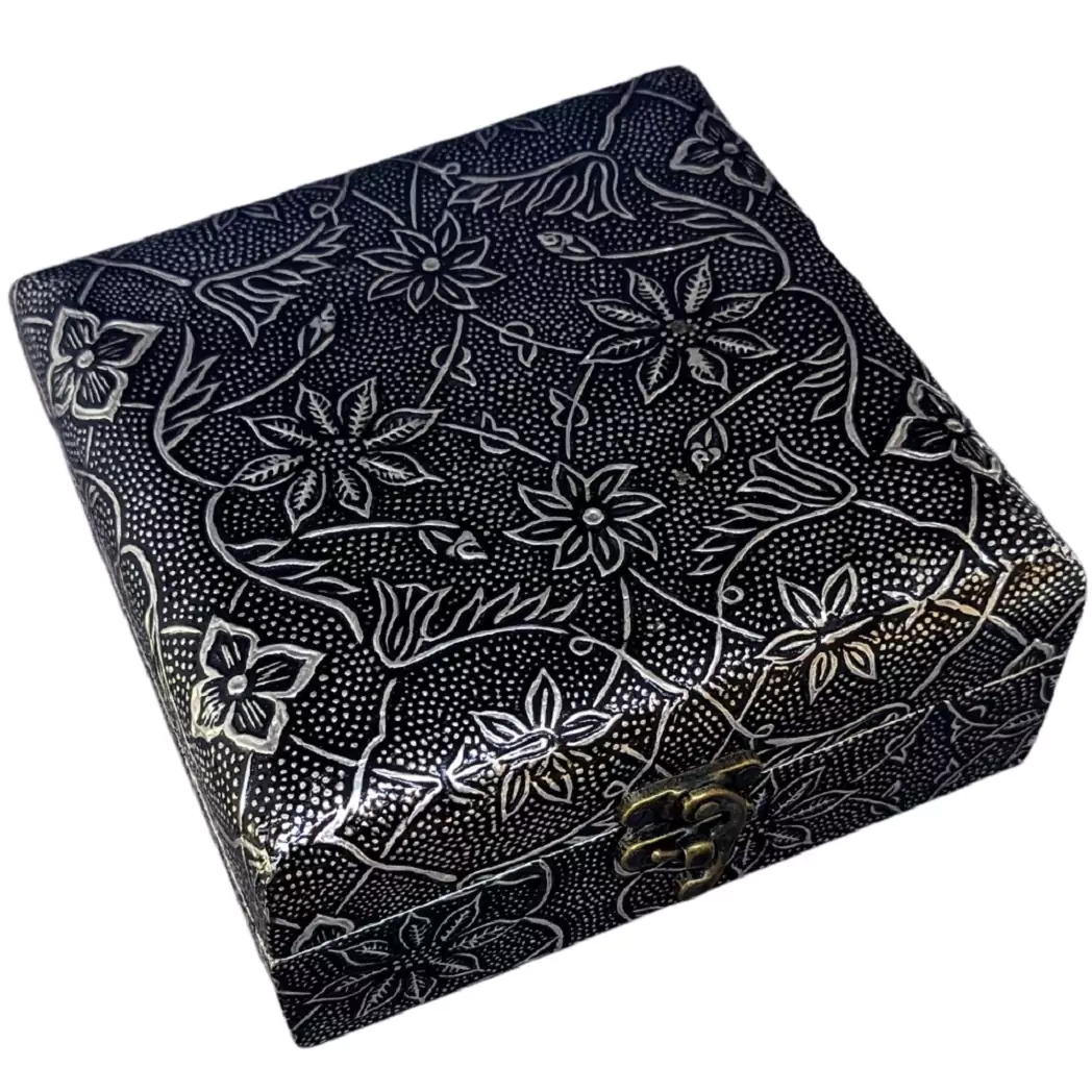 Square Shaped Wooden Jewelry Box Square Shaped Wooden Jewelry Box